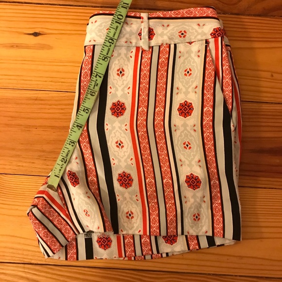 Loft Outlet Blue Red Dress Shorts, EUC, 2 - Picture 11 of 13